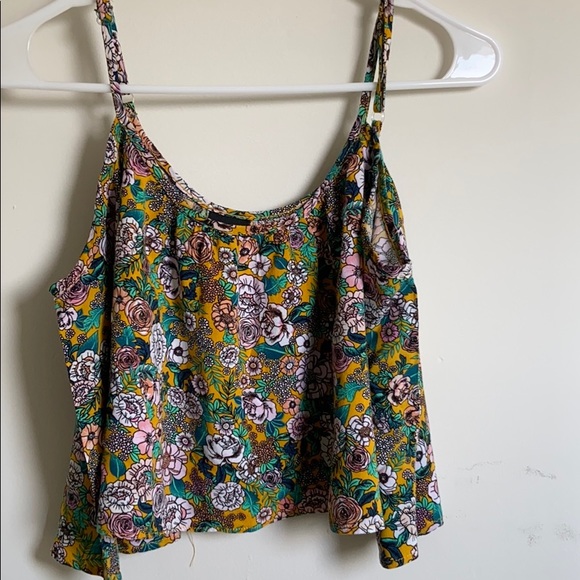 Crop top - Picture 2 of 3